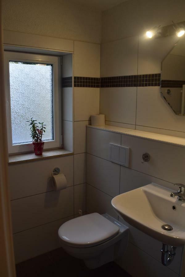 Ferienwohnung Seebachstr. Дрезден Екстериор снимка